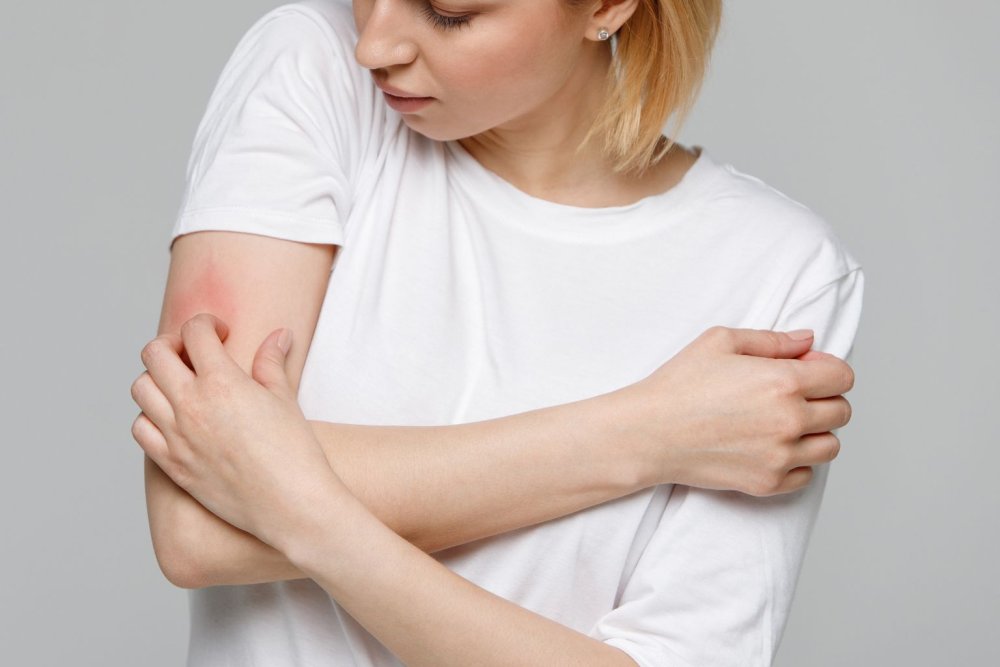 Essential oils as complementary care for skin troubles